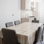 Casa Leda *